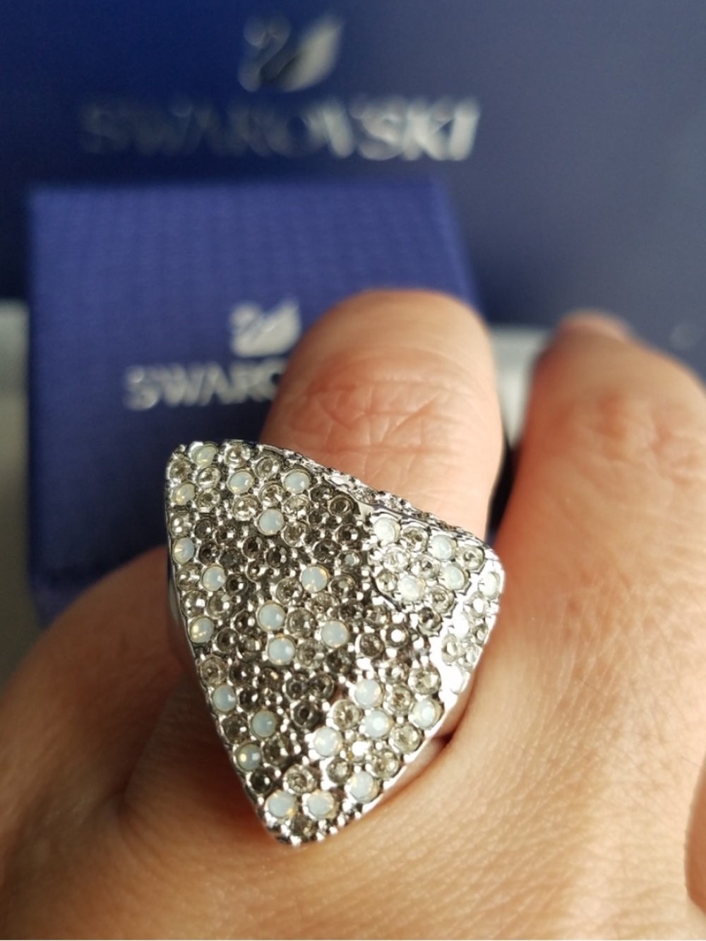 AUTHENTIC Swarovski Triangle Pave Contemporary Ring